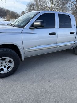 2005 Dodge Dakota
