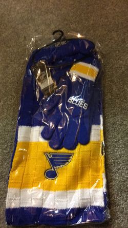 Saint Louis Blues Scarf And Gloves Gift Set !