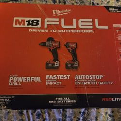 Milwaukee Fuel Drill/ Impact Kit 