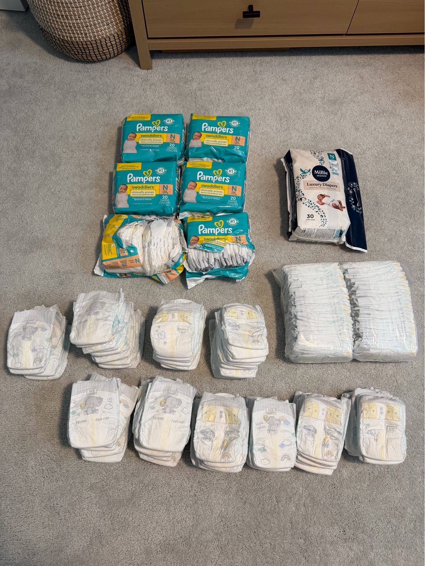 296 newborn diapers