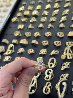 10KT B Letter Ring ✨🔥