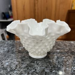 Vintage Fenton White Milk Glass Hobnail Bowl Ruffled Crimped a design.  Size approximately 4 inches tall and 6 1/2 inches wide.  Preowned good conditi
