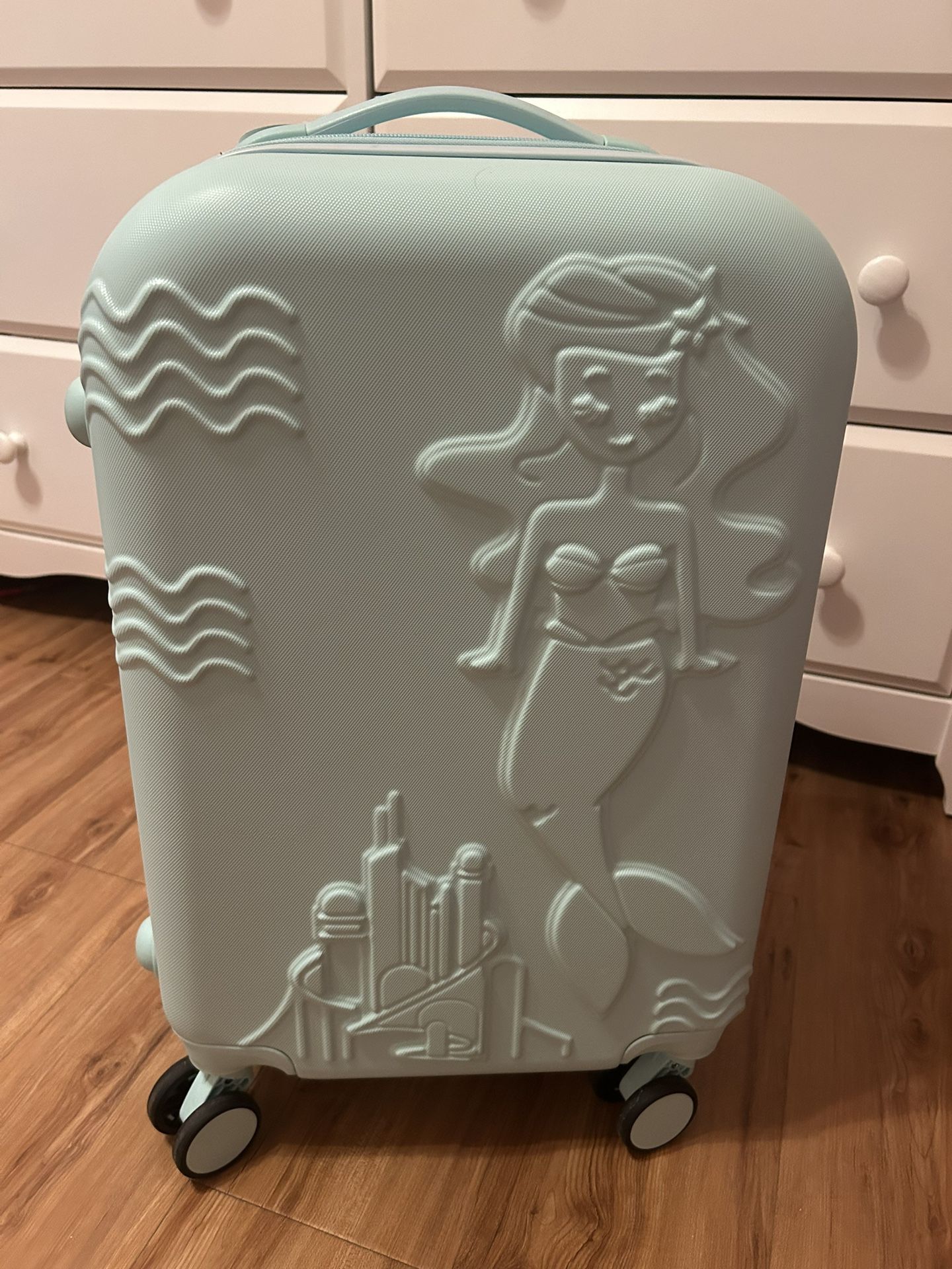 Disney Princess Ariel 2 Piece Collectible Luggage