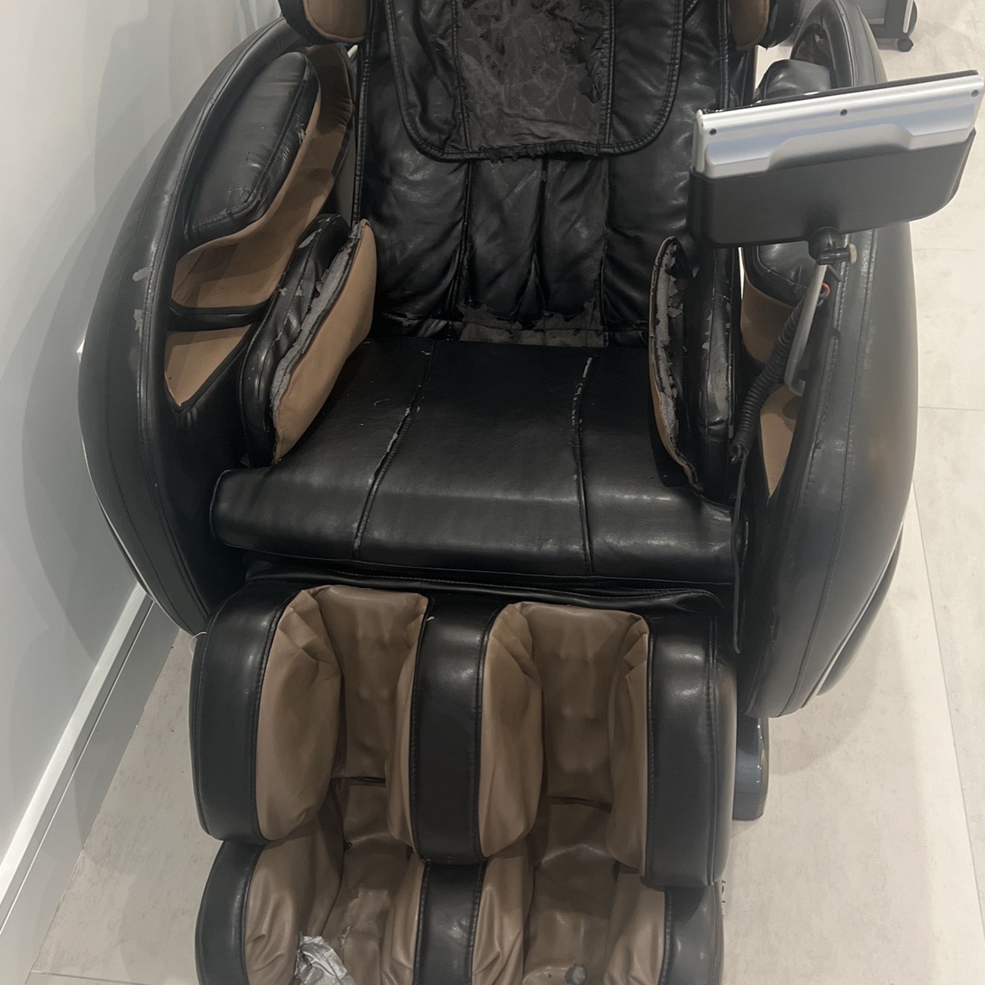Osaki Massage Chair OS4000