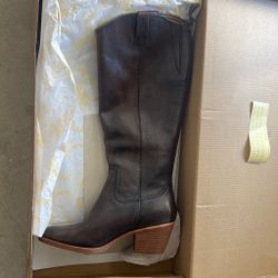 Women’s boots
