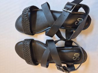 New sandals 8.5