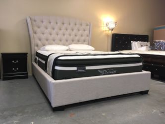 BRAND NEW PLATFORM BED FRAME AND MATTRESS