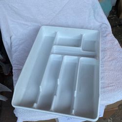 Rubbermaid plastic silverware drawer organizer