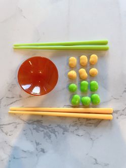 DAISO On-The-Go Chopstick Bean Grabbing Game