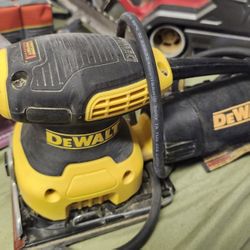 DeWalt Palm Sander