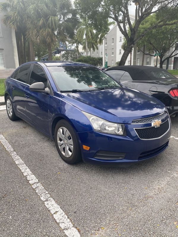 Chevy Cruze 2012 1.8 LS 77000 miles for Sale in Miramar