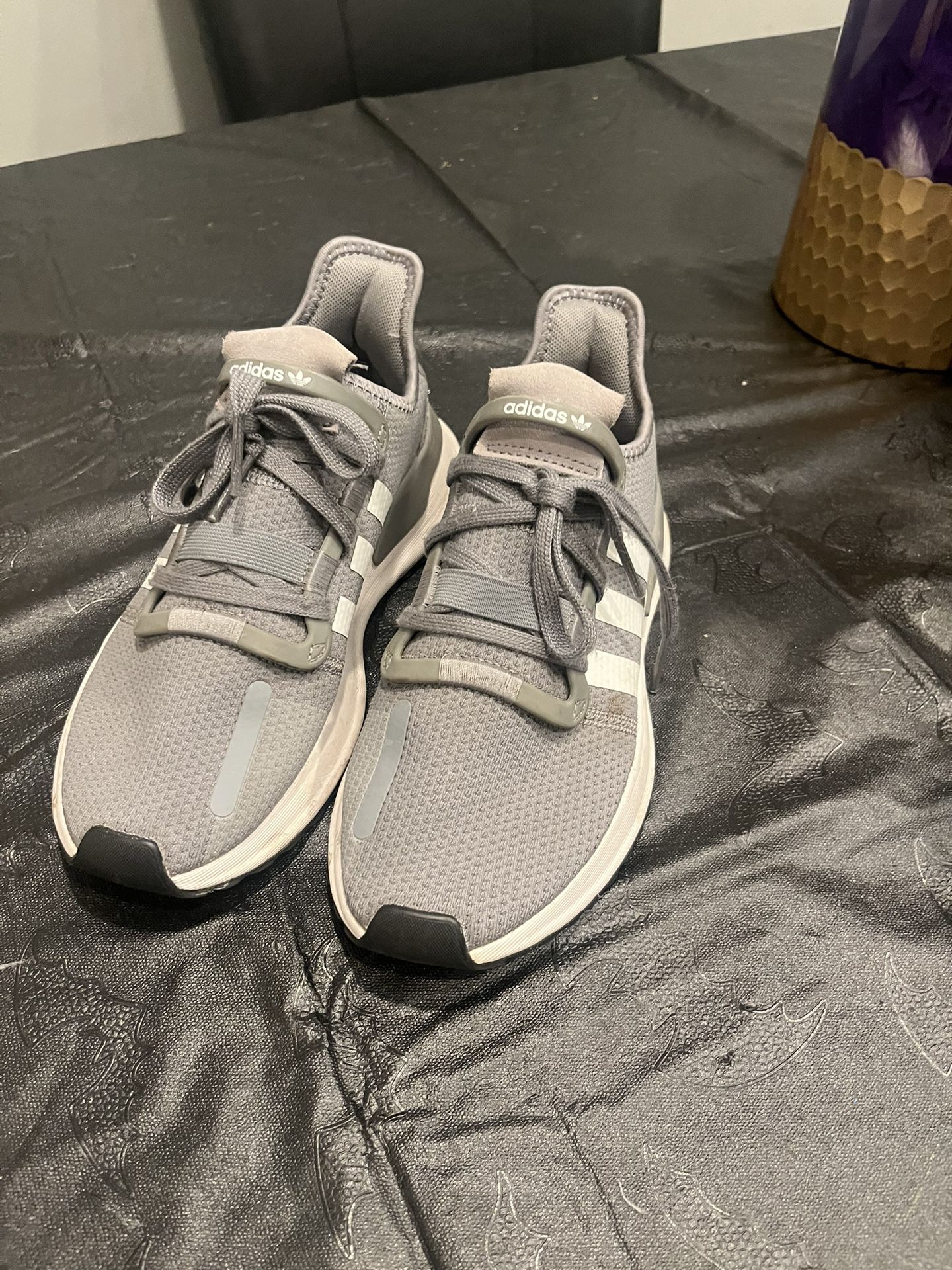 Gray  Adidas Size 5 1/2 And Boys ... size 7 1/2 and women or eight