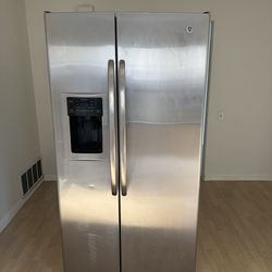 GE Refrigerator