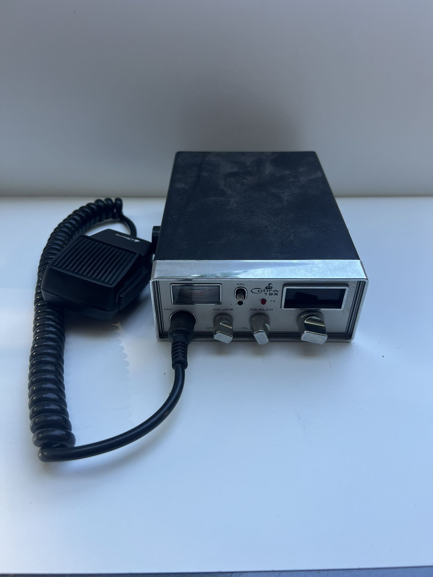 Vintage Cobra 19X CB Radio With Cobra Microphone Non Tested Selling As Is