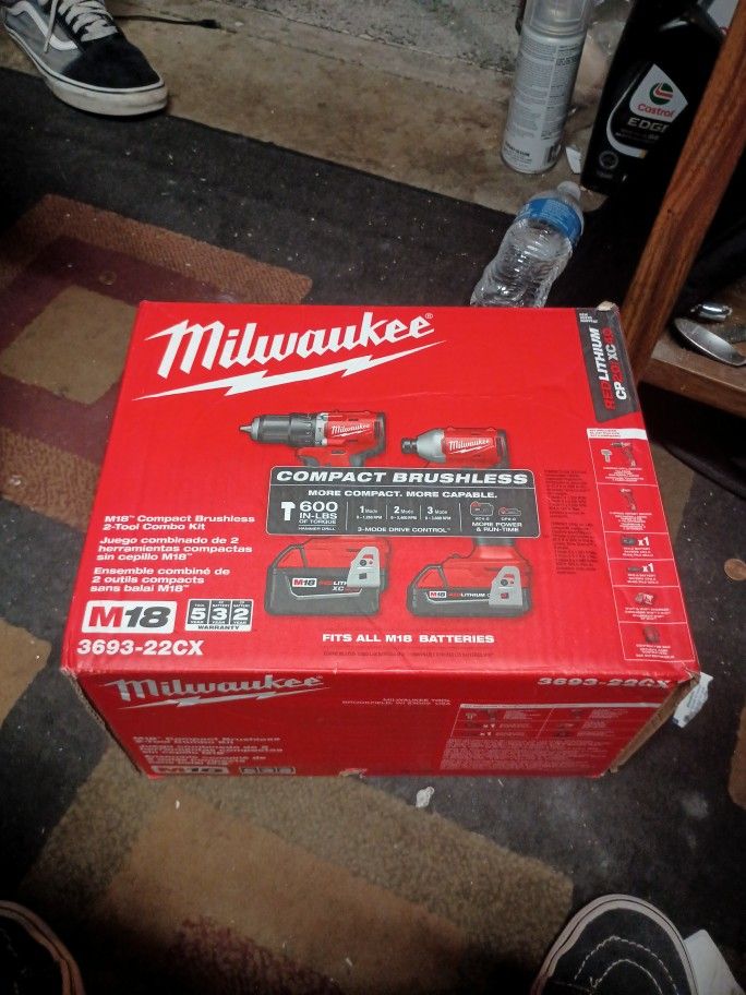 Milwaukee Hammer Drill Drill Driver And Impact Set