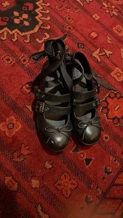 Dolls Kill- chunky Heels