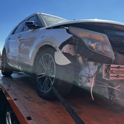 2015 Explore 2 Right Doors I white 