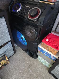 Samsung MX-HS8500 Giga Sound System