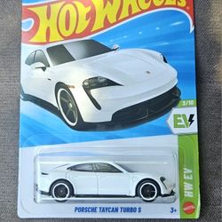 Hot Wheels PORSCHE TAYCAN TURBO  S