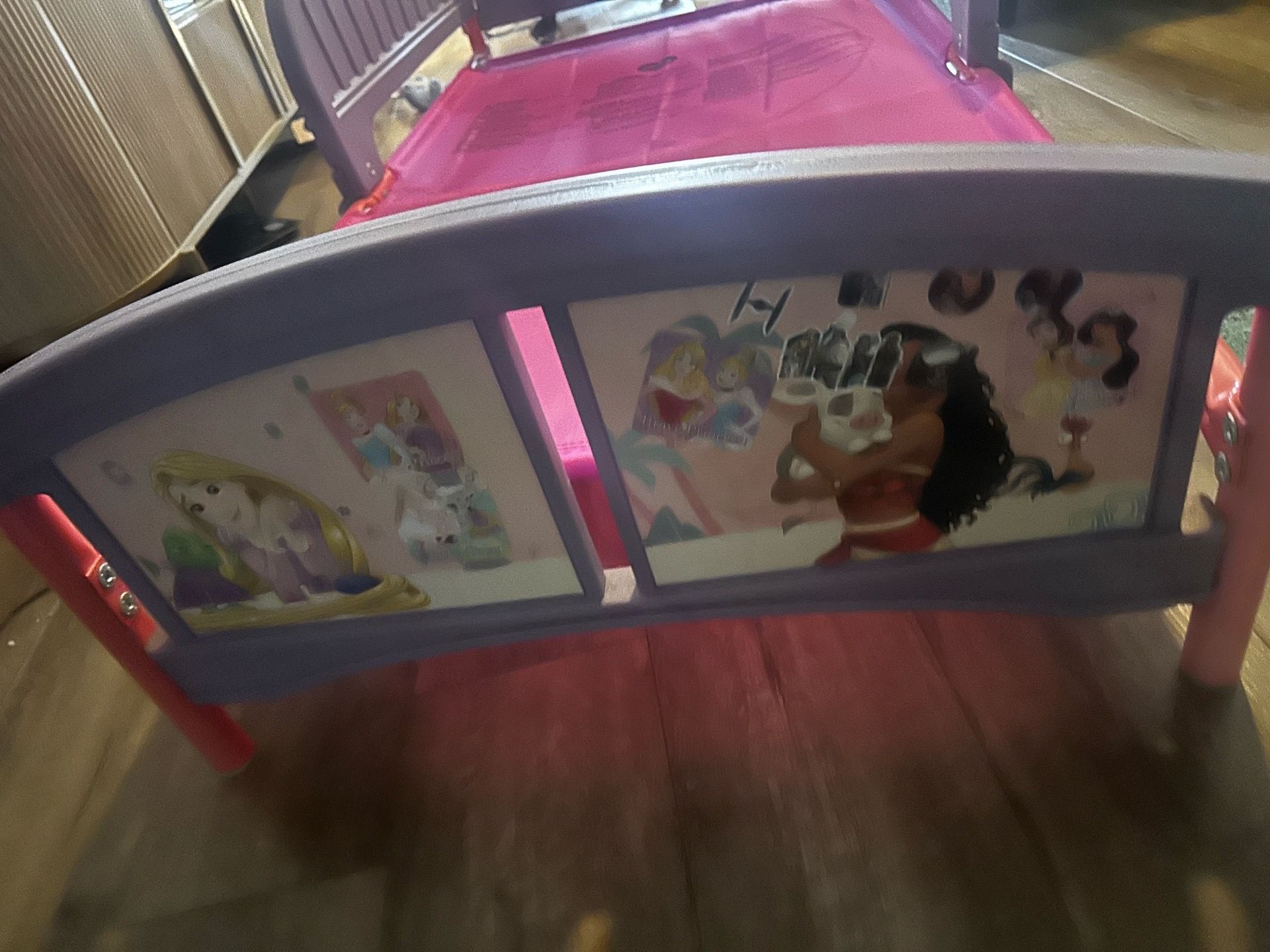 Toddler bed frame