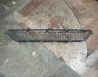 2006 - 2008 LEXUS IS250 IS350 FRONT LOWER GRILLE