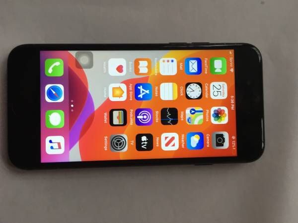 IPhone 7 (Excellent Condition)