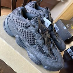 Adidas Yeezy 500 - Utility Black 