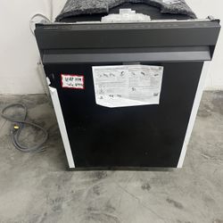 Black Samsung Dishwasher (new)