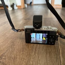 Leica D-Lux 7