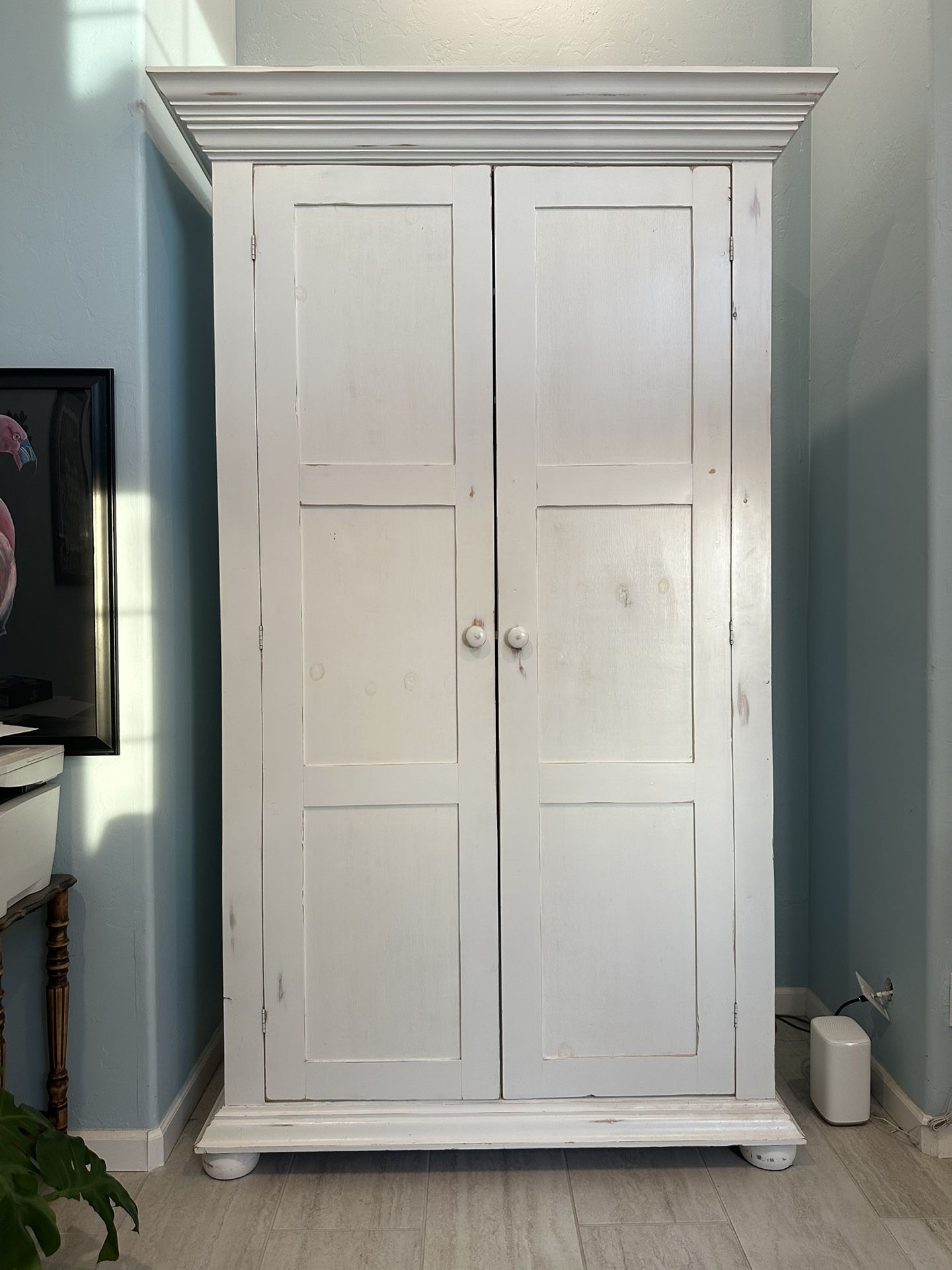 Large Vintage White Wardrobe 350 Or Best Offer