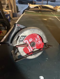 Skilsaw 12 Amp Circular Saw