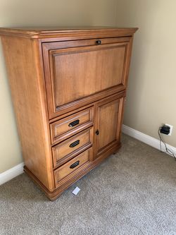 Sedona Laptop Armoire/ great condition/ good shape/ no damages