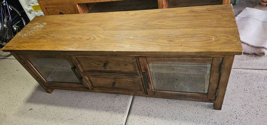 Nice oak TV Console