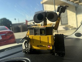 Disney Pixar WALL-E Dancing Robot