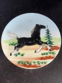 1950’s Vintage 3D Plate By Wales