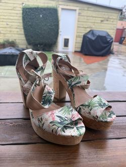H&M Women’s Floral Platforms Shoes Size 10