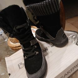 Bearpaw Womens Boots 