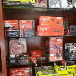MILWAUKEE TOOLS AND BATTERIES *** DIFFERENT PRICES STARTING AT 30 ***