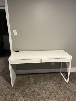 Desk With Drawers