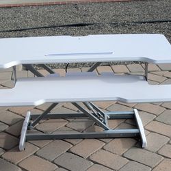 Mount It Hydraulic Desk Riser Stand