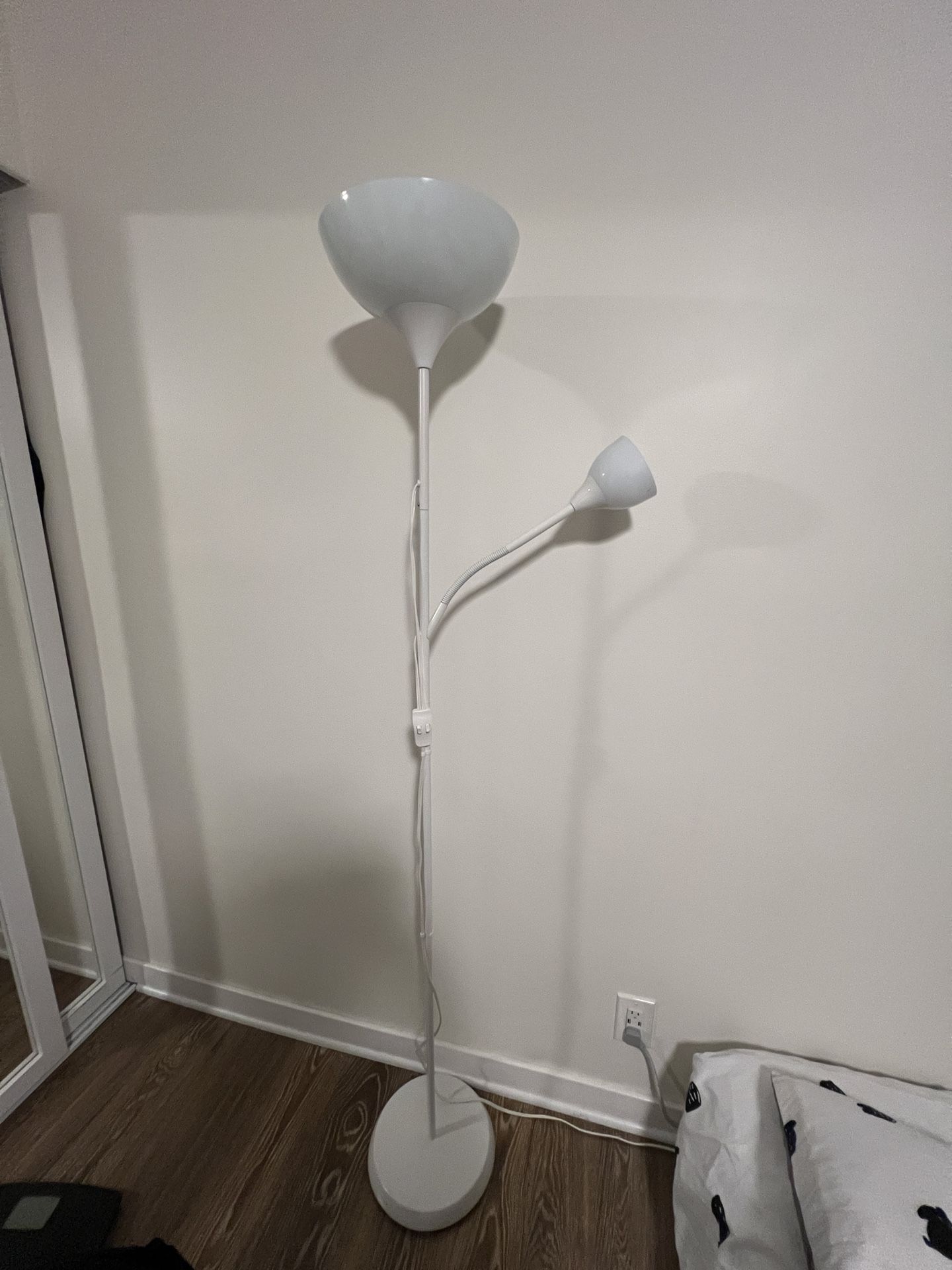 IKEA TÅGARP Floor Lamp with one bulb only