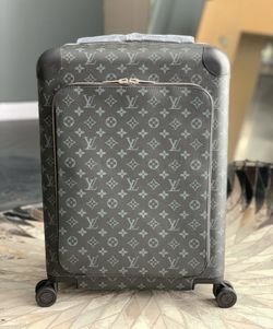 Louis Vuitton Monogram Carry-On Spinner Luggage