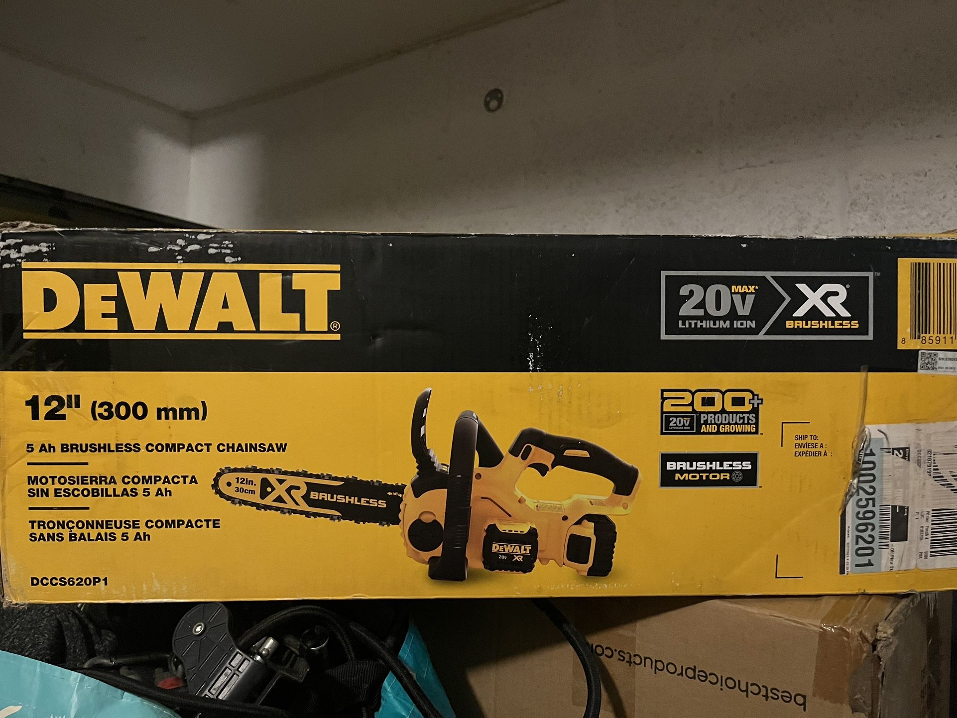 DeWALT - DCCS620P1 - 20V MAX 12-Inch - 5Ah Cordless - Lithium-Ion Chainsaw Kit