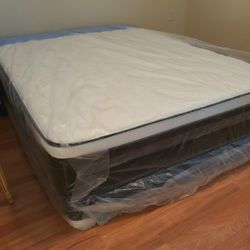 NEW QUEEN PILLOWTOP SET MATTRESS AND BOX SPRING-2PCS