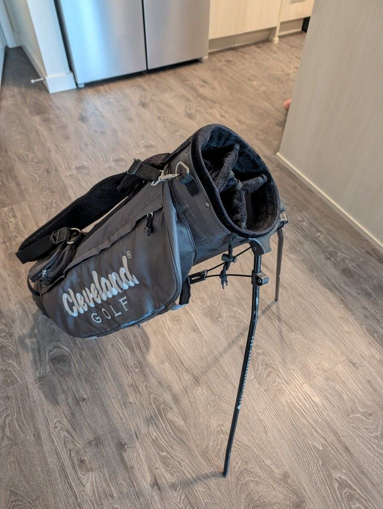 Golf Bag, With Stand-Reliable For Walking Your Round.
