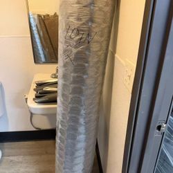 New 10in / 8in queen size mattress 