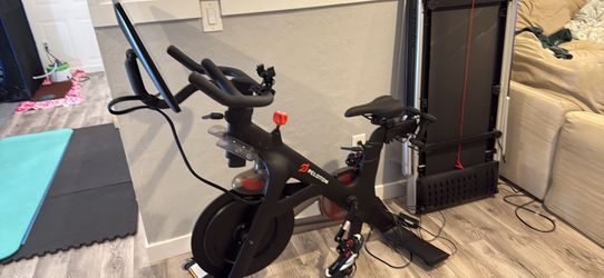 Pelaton bike 2022 model with free under-desk treadmill