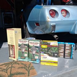 Outdoor Lights Neww $100