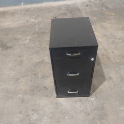 Metal File Cabinet Just Like New