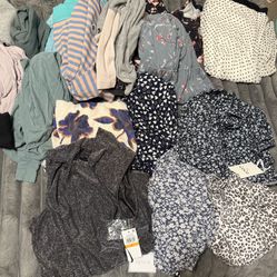 Women’s clothes Size S